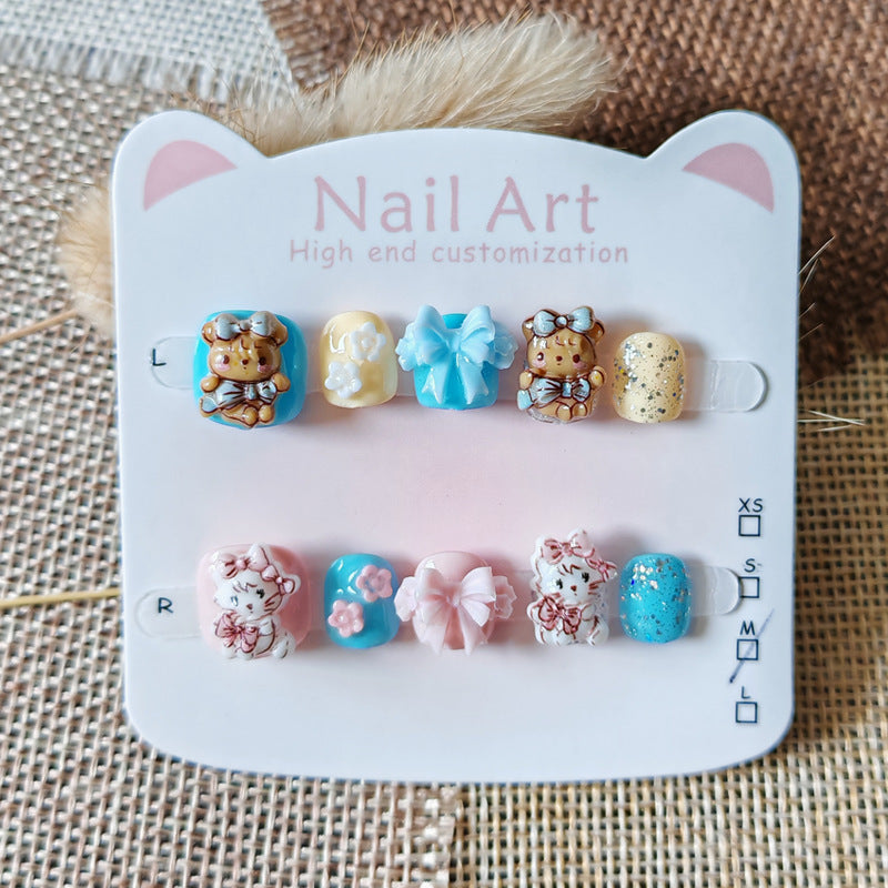 365nails：「Sanrio 粉彩蝴蝶結花園」— 手工製可愛短款橢圓形穿戴甲