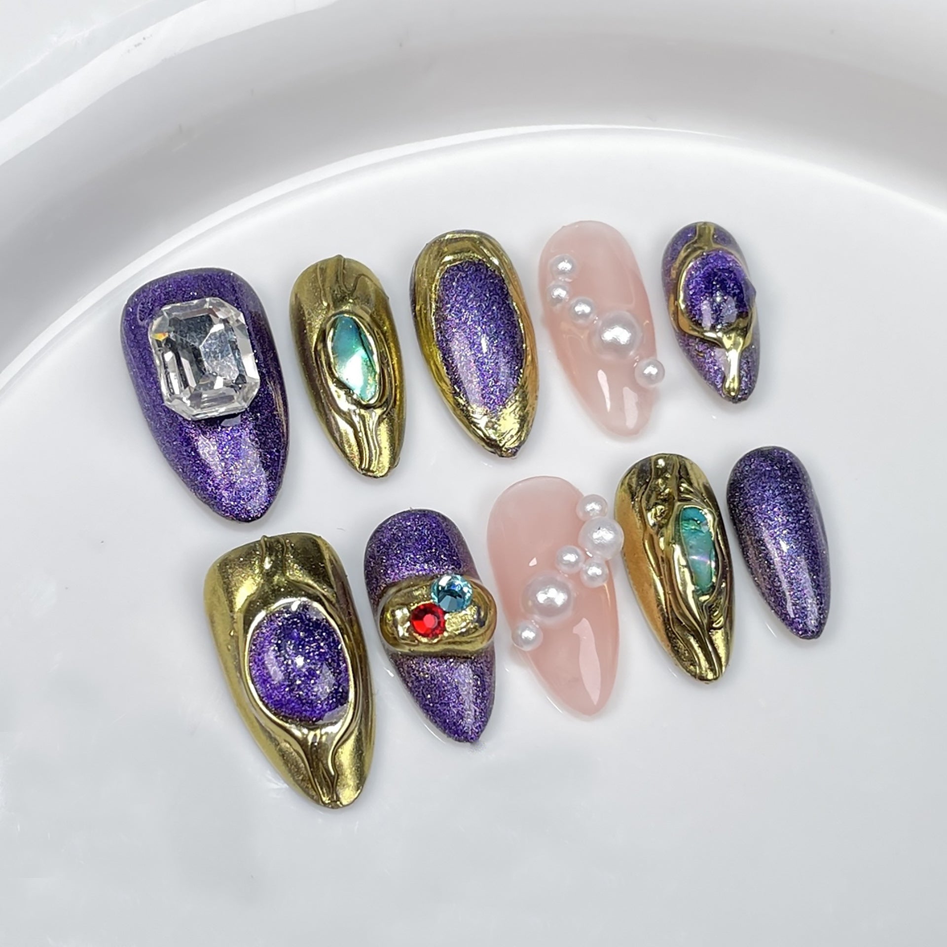 Handmade press on nails elegant retro style temperament pearl manicure  almond nail wearable fake nail wholesale｜365nails