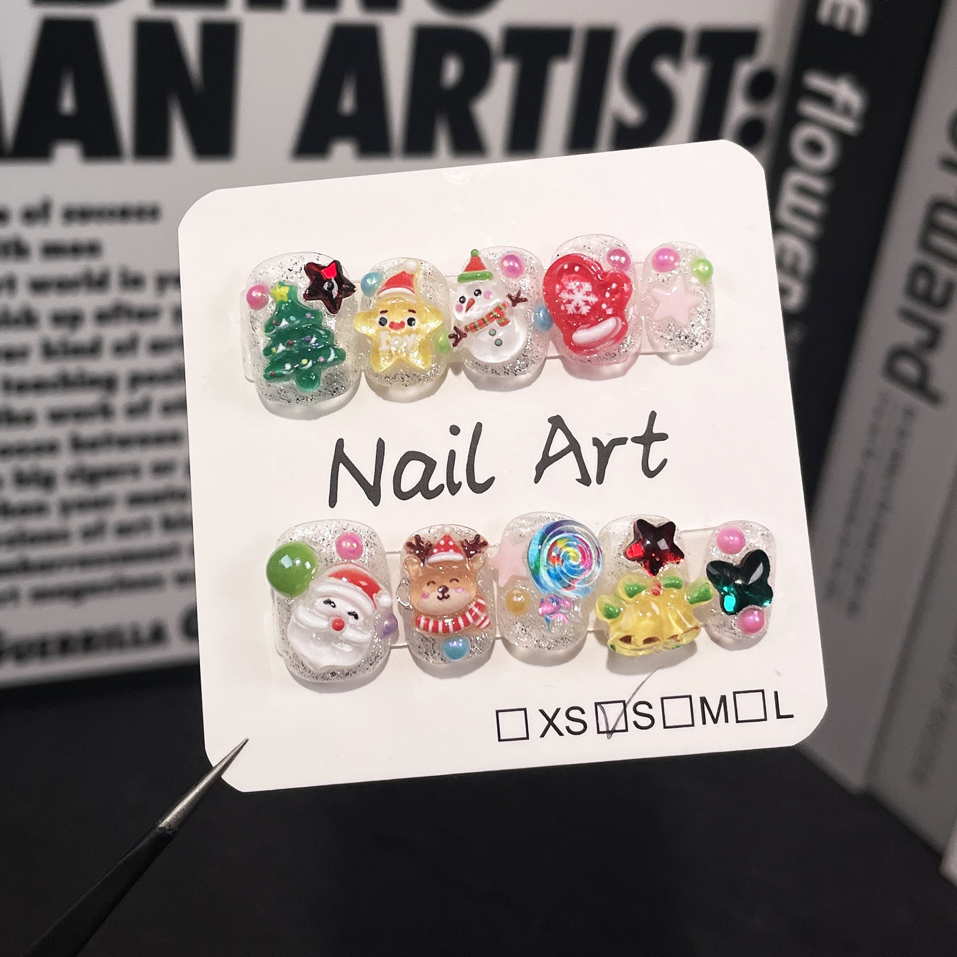 Bonitas uñas postizas cortas hechas a mano con diseño de Papá Noel en tres dimensiones, hechas a mano, al por mayor｜365nails