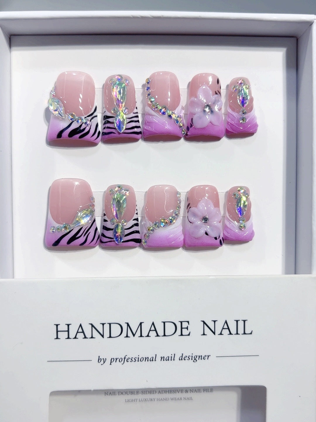 365nails: "紫色斑馬魅" – 短款 方形 粉紫漸層 斑馬紋 手工製 穿戴甲