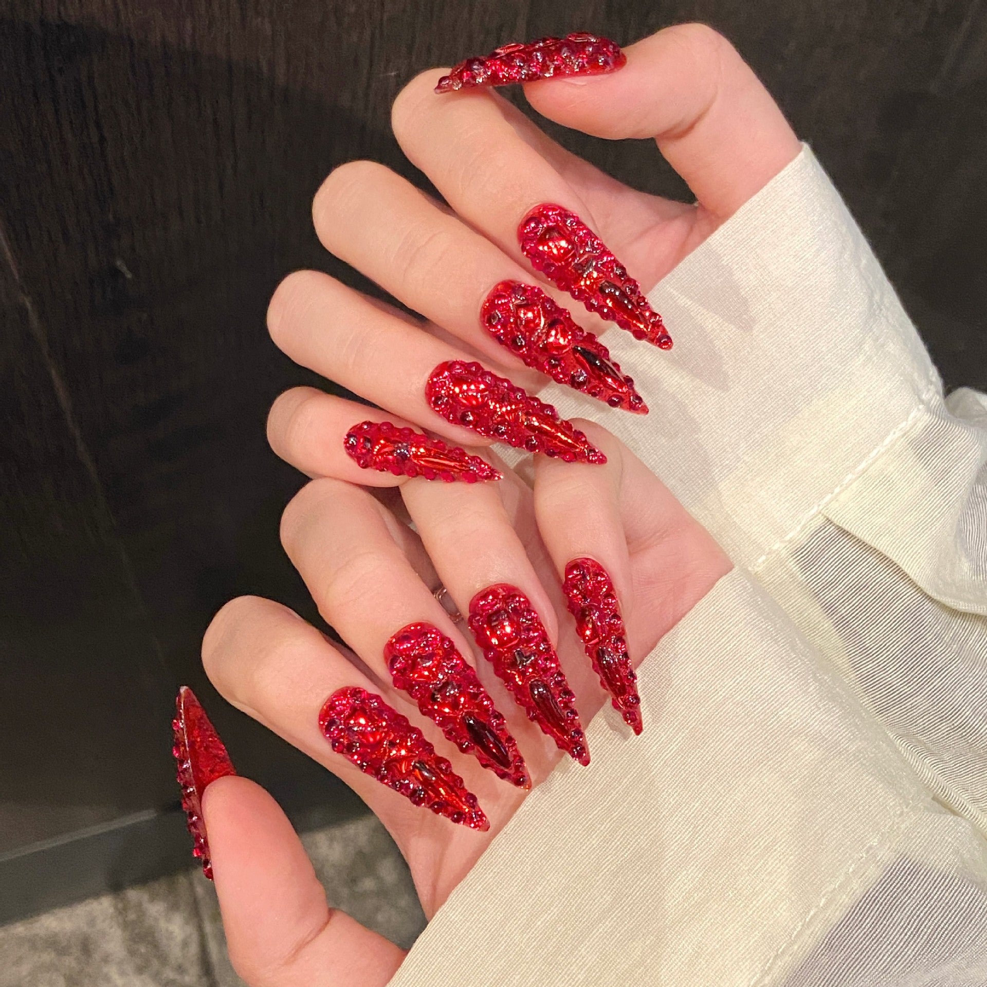 365nails: "Crimson Queen" – 3D Carved Full-Cover Handmade Stiletto Nails
