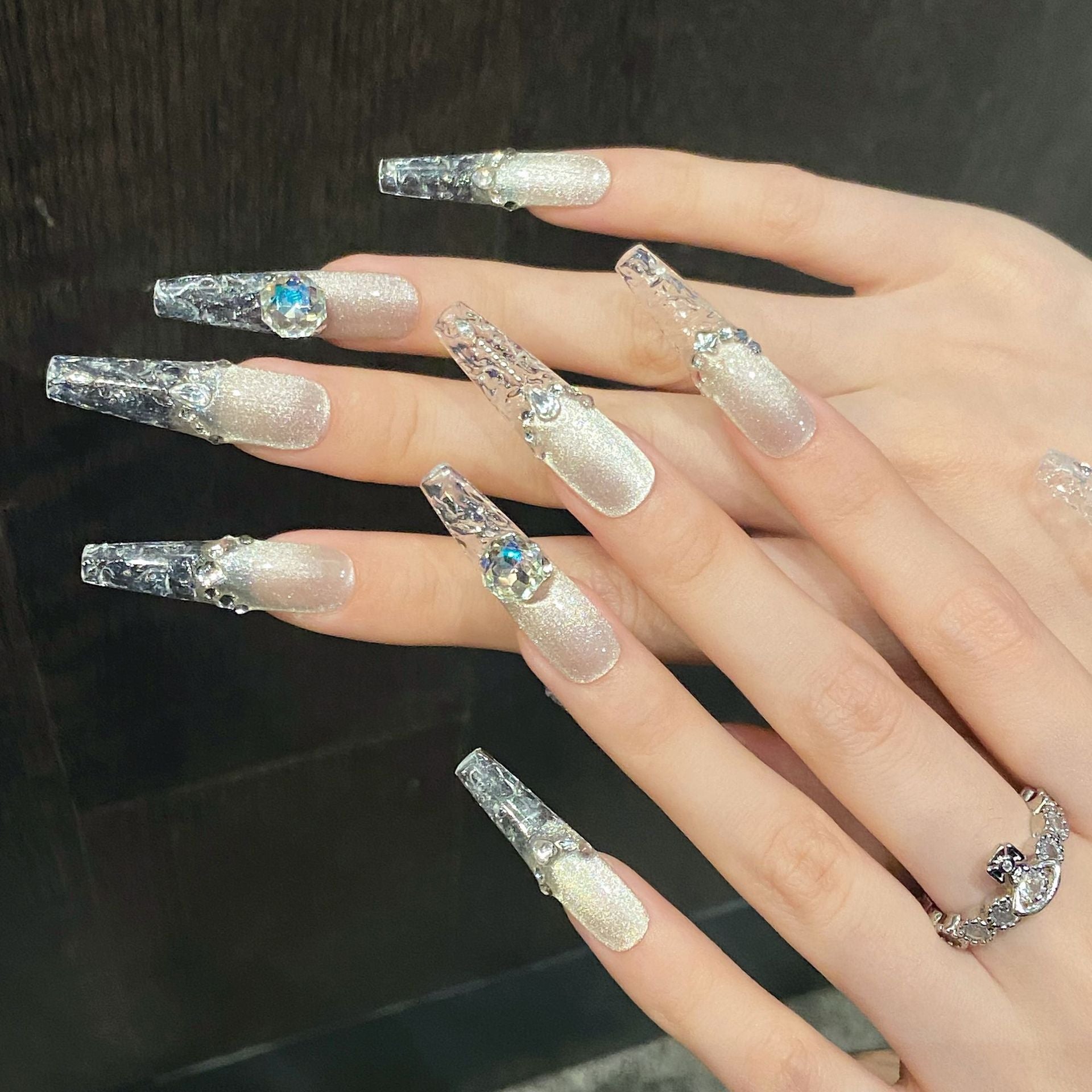 365nails: "水晶冰夢" – 3D 水晶與全息亮粉 手工製 尖形 穿戴甲