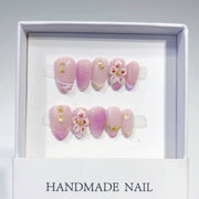 Pink Romance : "Lueur de fleurs de cerisier" – Ongles press-on courts forme amande faits main