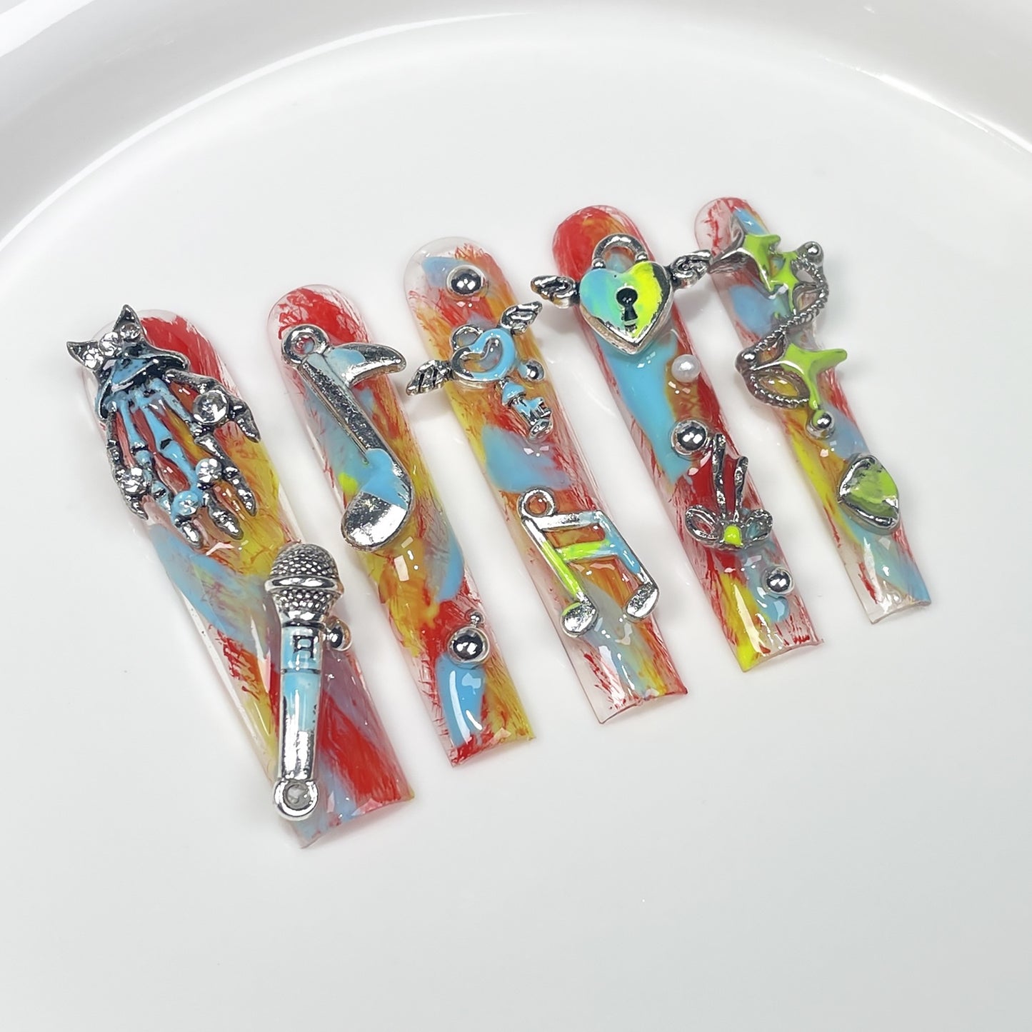 Sweet cool babes  music festivals water pipe nail Halloween personalized graffiti press-on nails pure handmade wholesale｜365nails