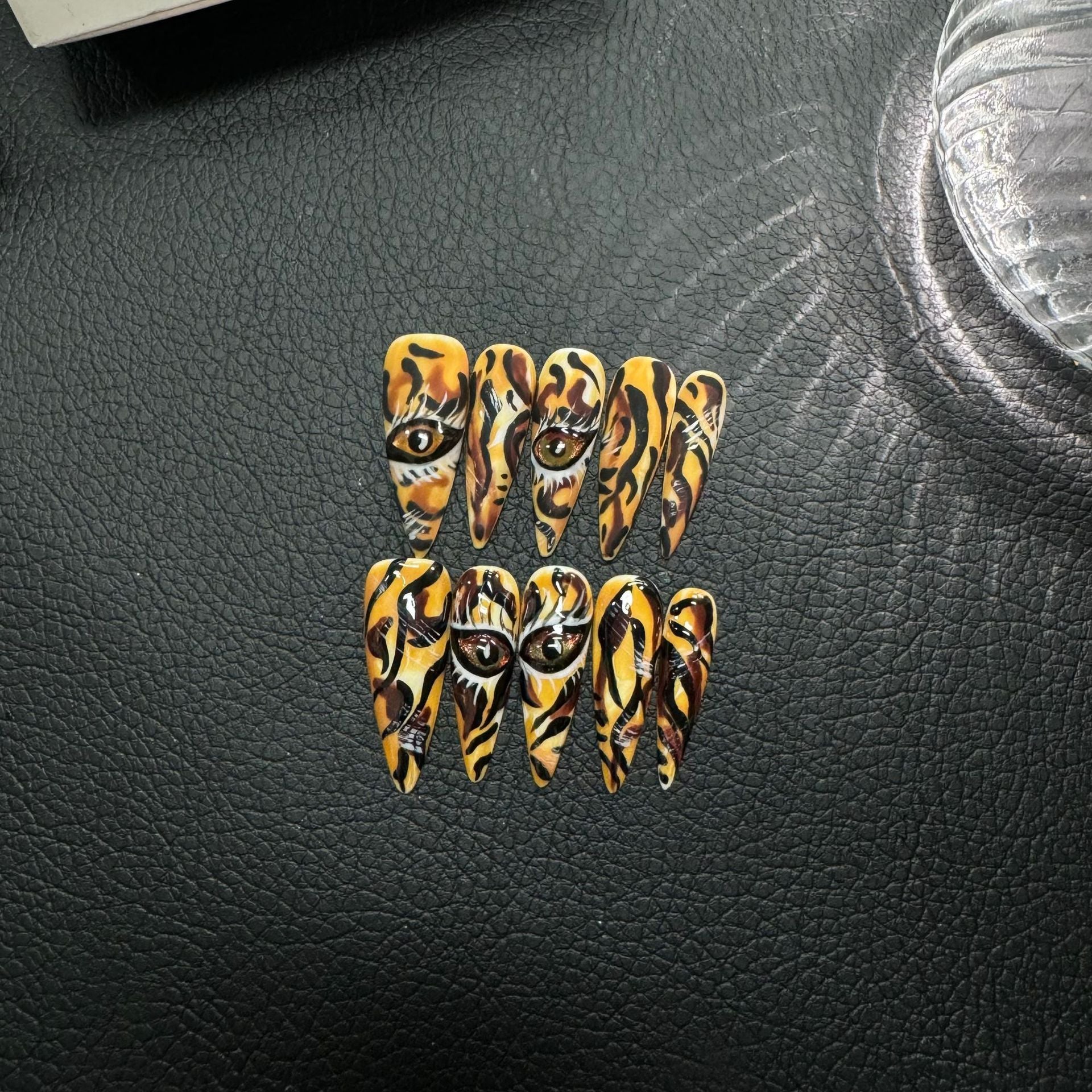 365nails: "Tiger's Eye" – 3D 해골 & 마블 수제 스틸레토형 네일