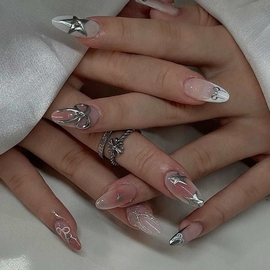Patch d'ongle French forme amande : explosion de nœuds, blush, étoiles, manucure｜365nails