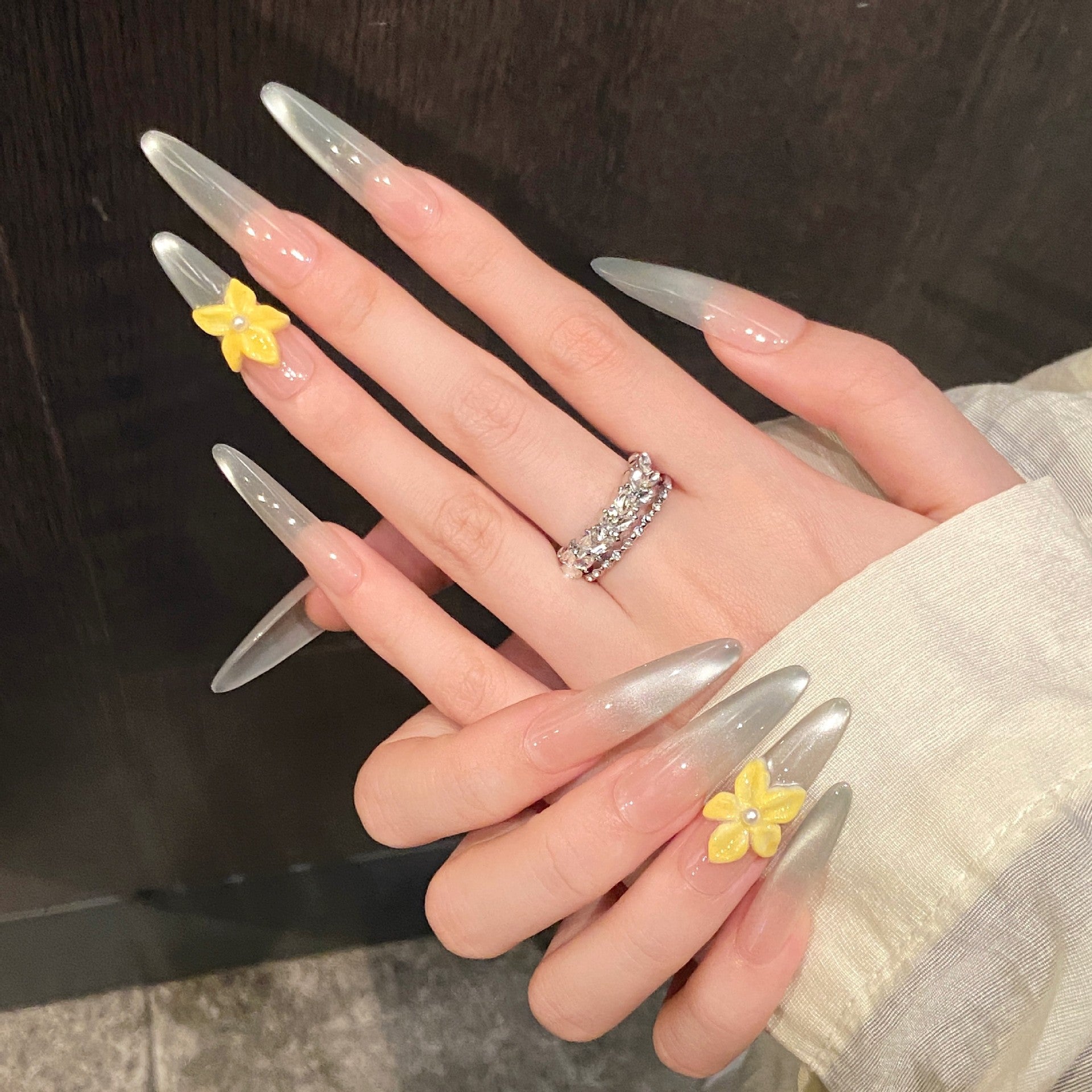 365nails: "Mint Blossom" – 3D Floral Cat Eye Gradient Handmade Almond Nails
