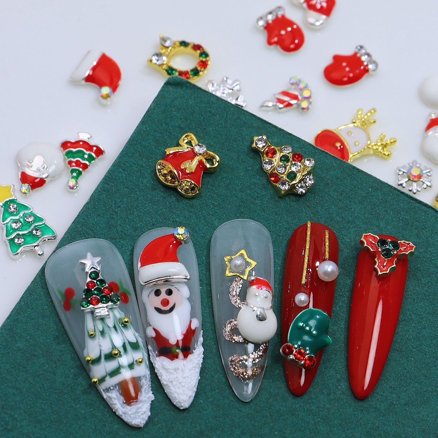 Christmas Nail Charms Mix – Festive 3D Santa & Snowflake Decorations (MOQ=3)