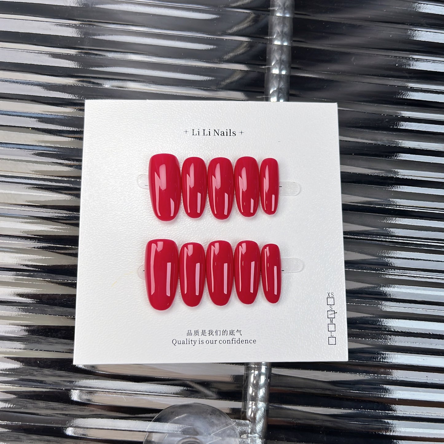 The Essential Solids | Medium Oval ｜Handmade Press-on Nails