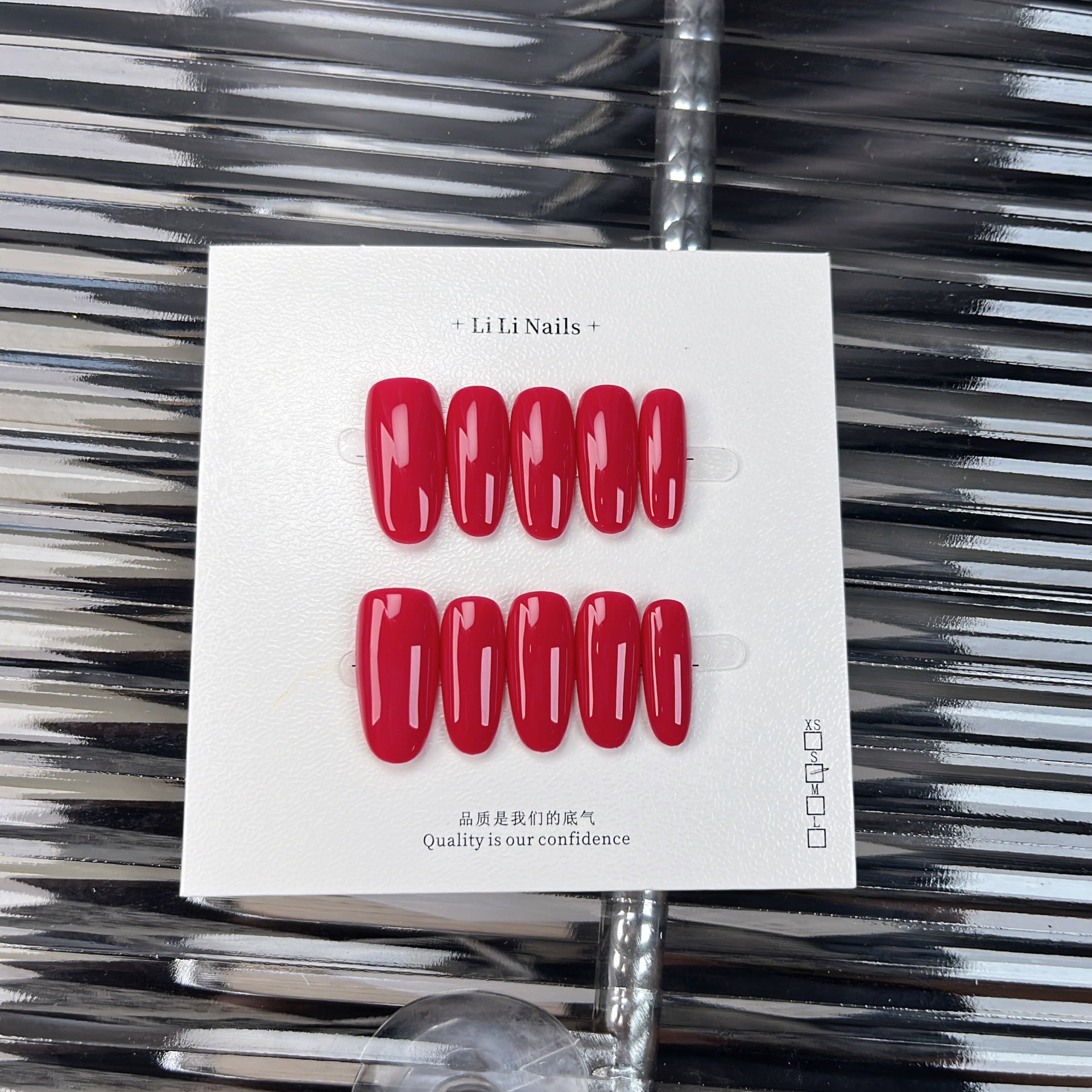 The Essential Solids | Medium Oval ｜Handmade Press-on Nails