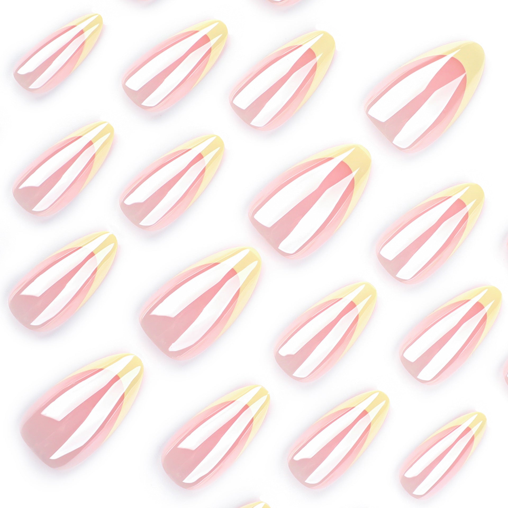 Uñas francesas con recubrimiento de polvo desnudo, sencillas y con borde amarillo, manicura corta en almendra, pieza de uña de gran venta al por mayor | 365nails