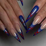 Peça de manicure de unha postiça longa extra longa e pontiaguda, azul francesa, com padrão de chamas vermelhas, produto finalizado ｜ 365 unhas