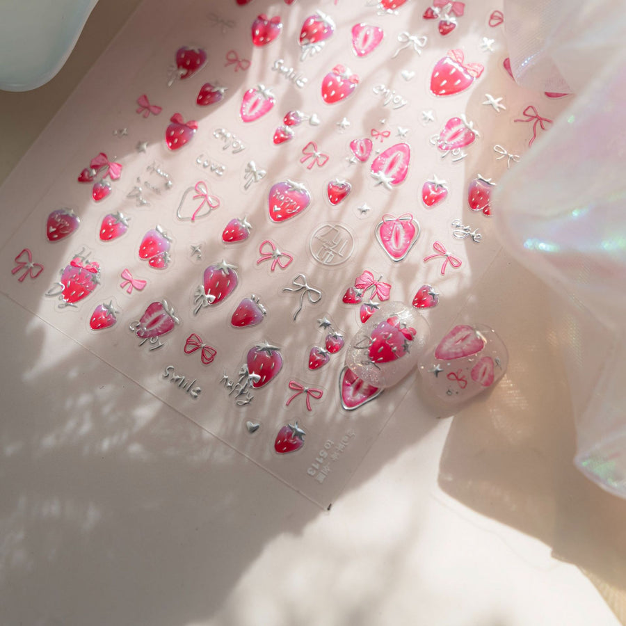 365nails: "Fraise sucrée et nœud" – Autocollants pour ongles