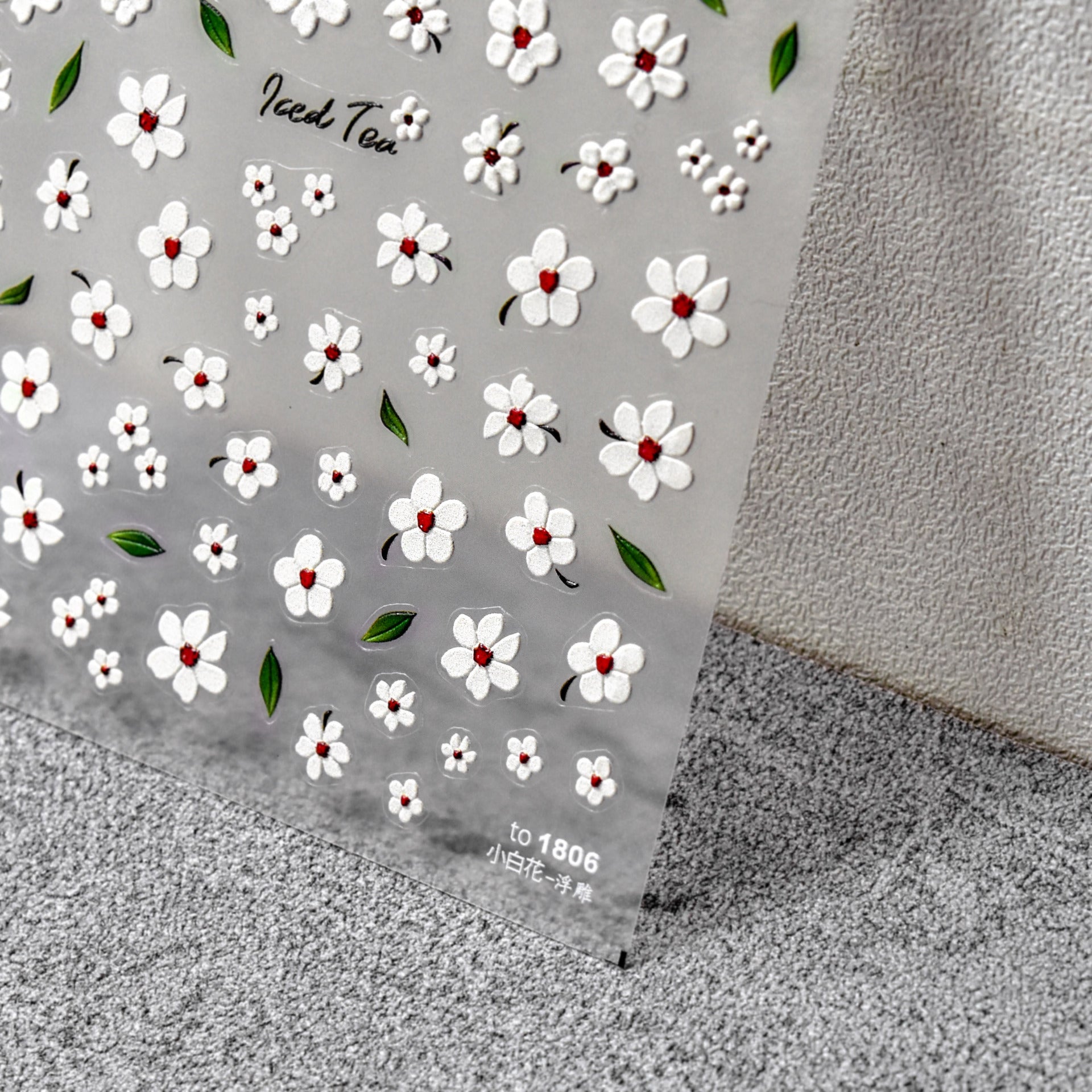 Delicate White Blossoms – Minimalist Floral Nail Art Set