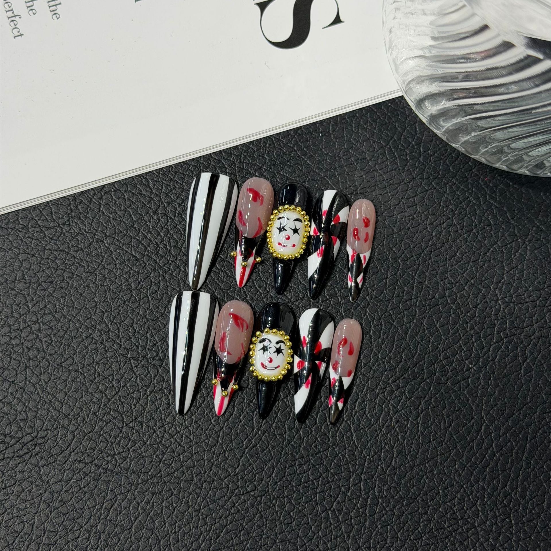 365nails: "Noite de Carnaval" – Unhas Stiletto 3D de Desenho Animado Feitas à Mão