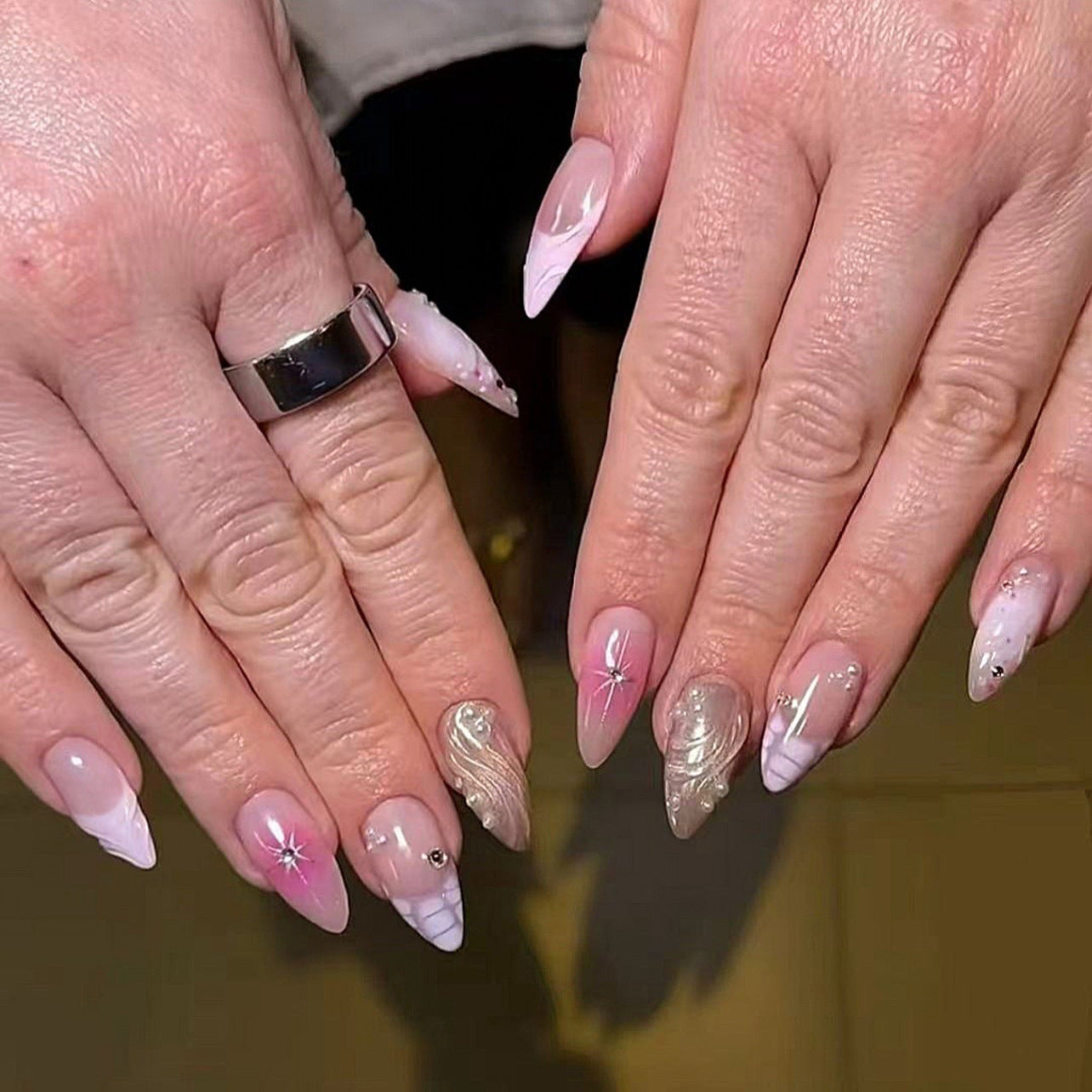 Unhas postiças removíveis com efeito de ondulação de água francesa 3D, curtas, com película de amêndoa, mais vendidas na Europa e América｜365nails