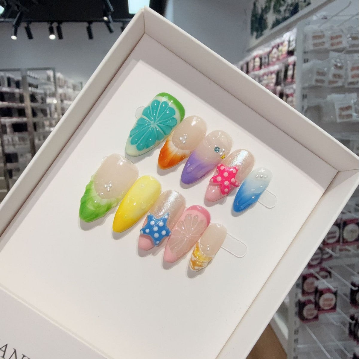 365nails: Sorbet fruité – ongles faits main forme amande, tranches 3D