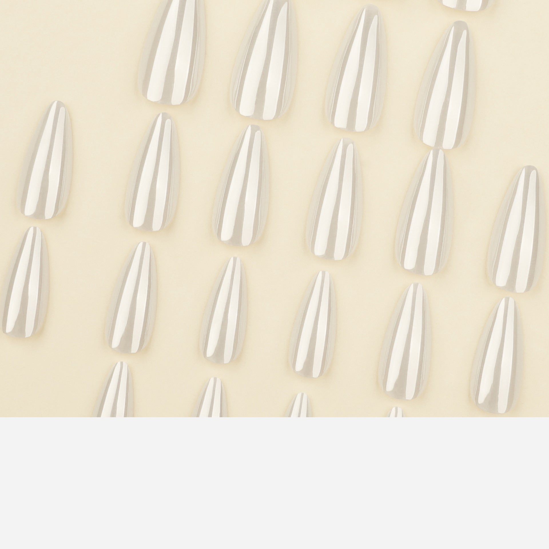 심플 신제품 코팅 단색 아몬드형 숏 착용 가능한 페이크 네일 피스｜365nails