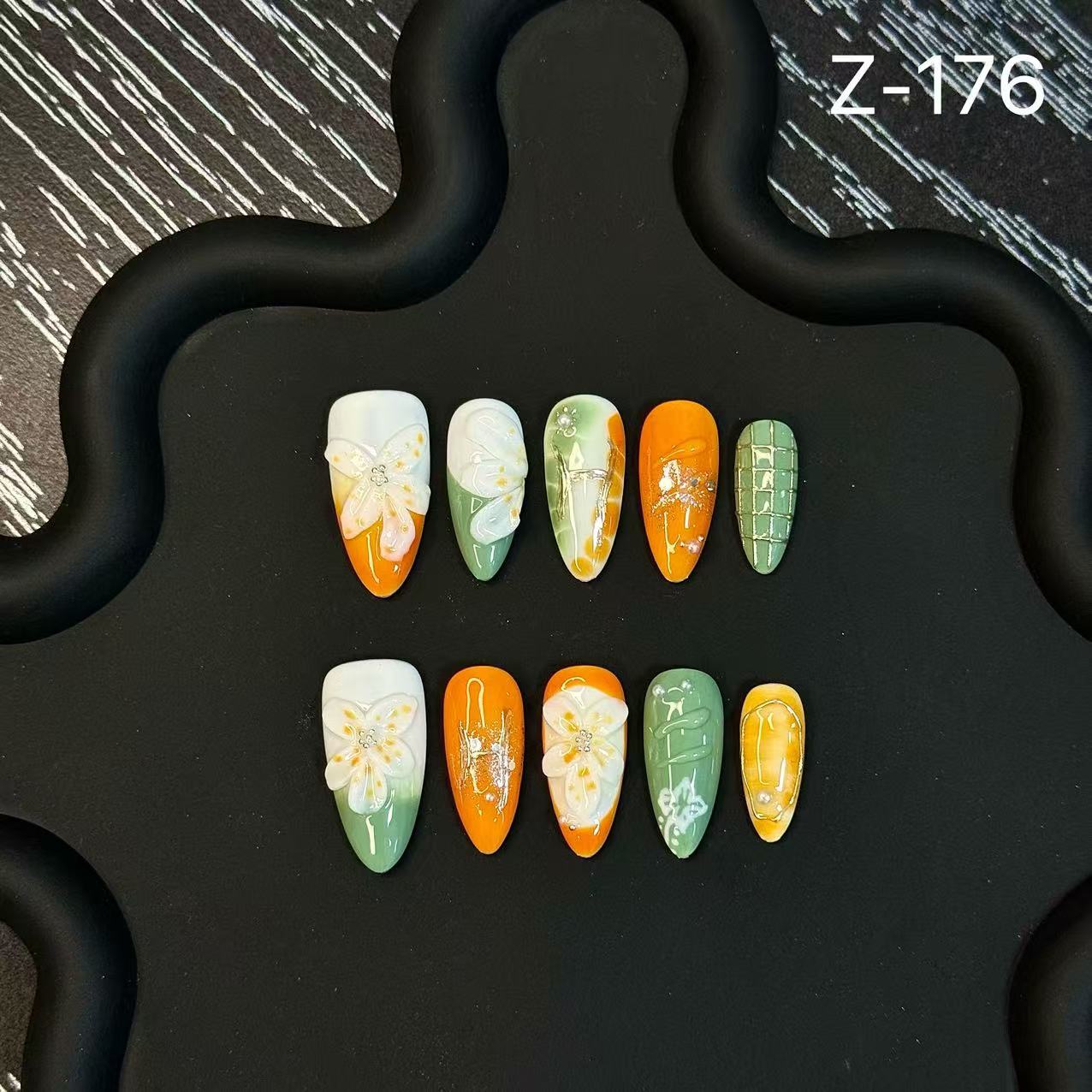 365nails: "트로피컬 블룸" – 3D 플로럴 수제 아몬드형 네일