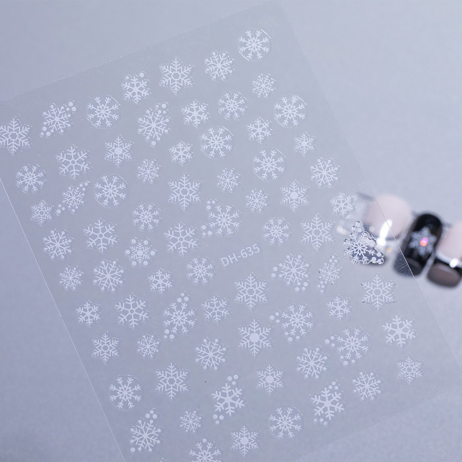 Cross-border Laser Snowflake Nail Art Sticker Flat Hot Silver Christmas Hollow Snowflake Nail Sticker Ornament DH635