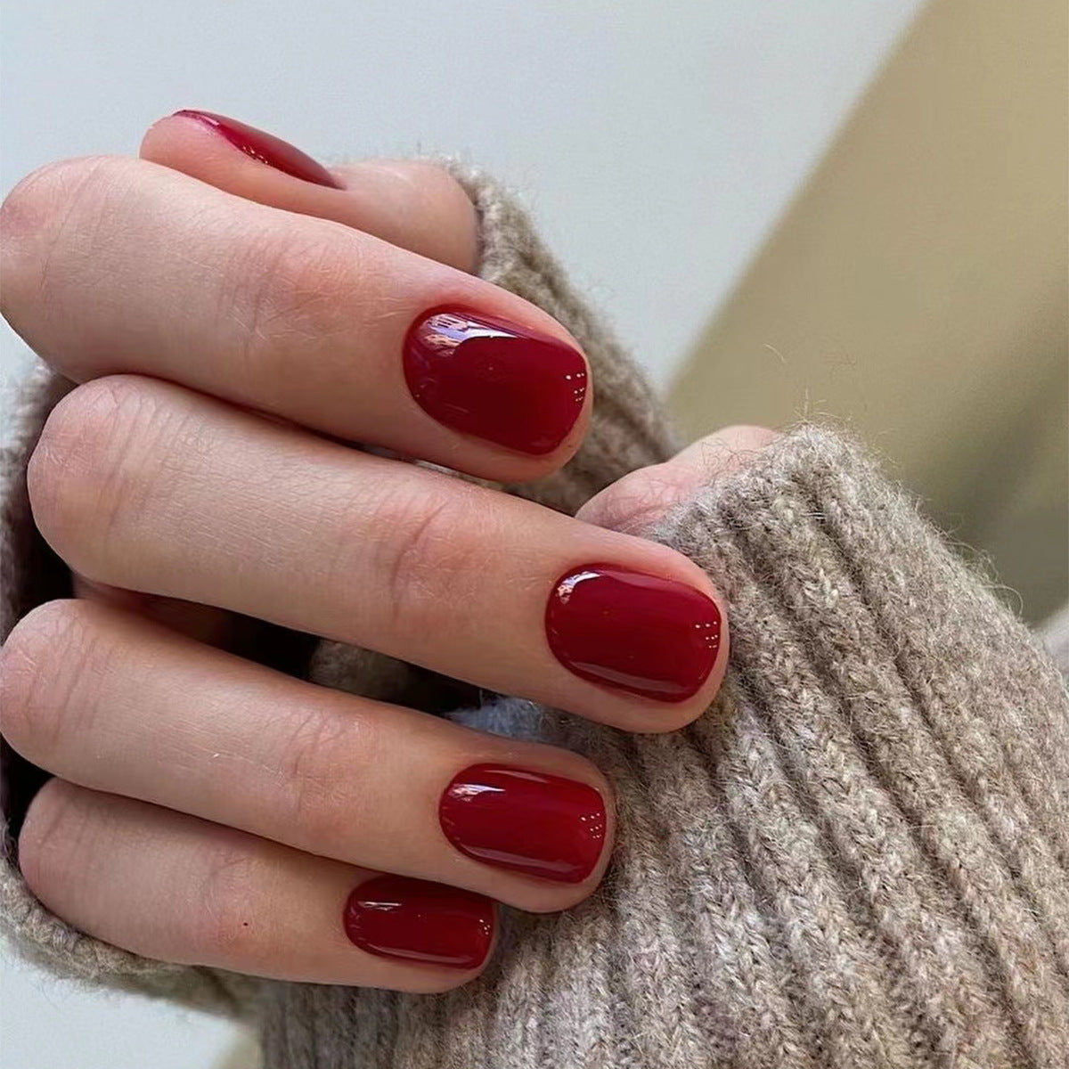 Factory direct sales of 24 pieces of manicure classic solid color wearable nail film short wearable removable nail film wholesale｜365nails