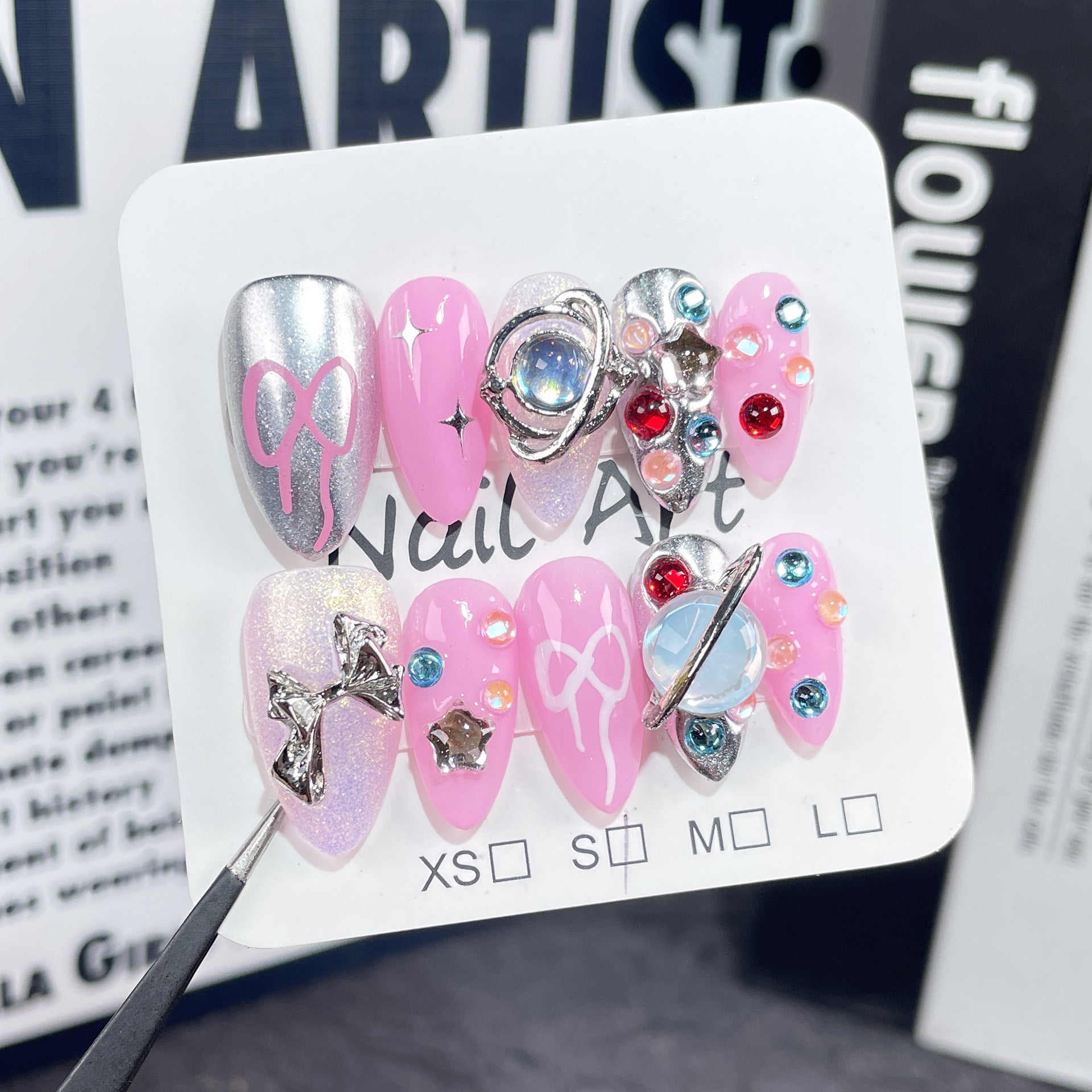 In early autumn,  Barbie Contrasting Colors Aurora Symphony Wearable Handmade False Nails  Nail Patch｜365nails