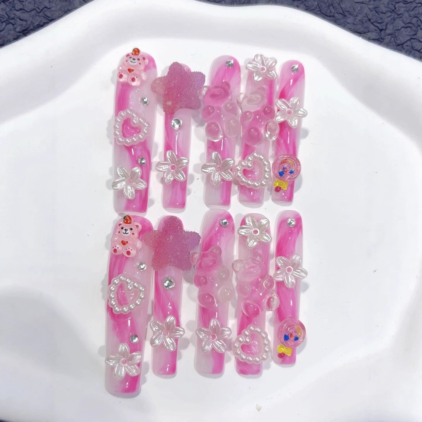 Unhas Postiças Rosa Urso de Gelatina Floral Fofo de Destaque