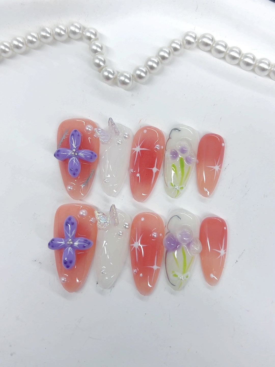 花卉幻想: "紫色綻放" – 杏仁形穿戴甲