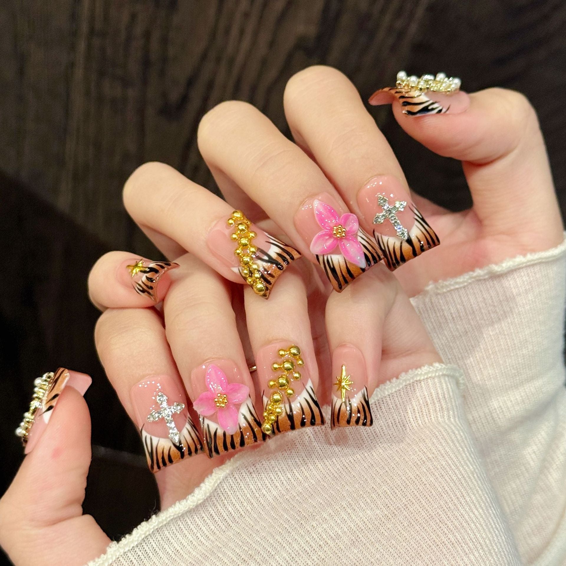 365nails: "Pink Tiger" – 3D Floral & Crystal Handmade Short Square Nails