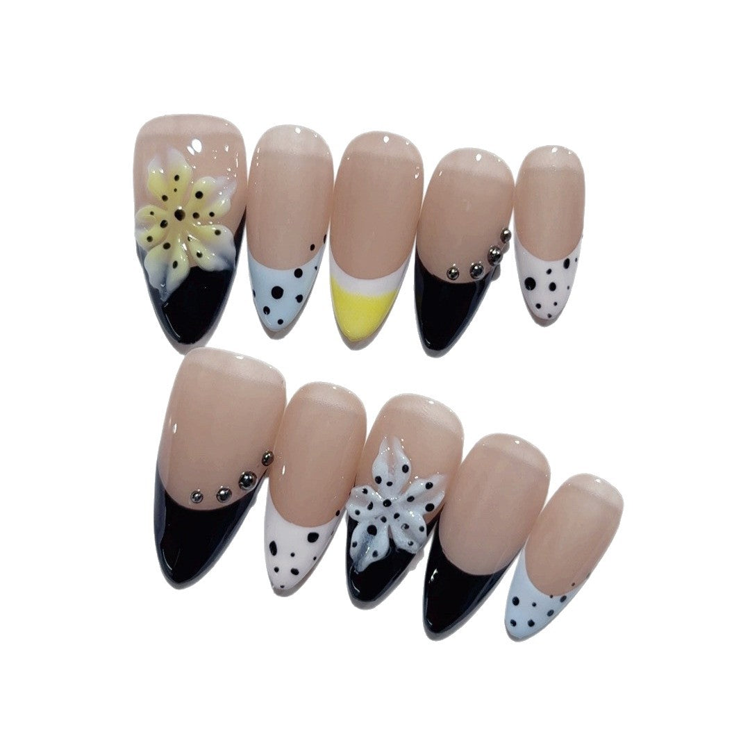 Monochrome Bloom: "Daisy Noir" – Almond Press-On Nails