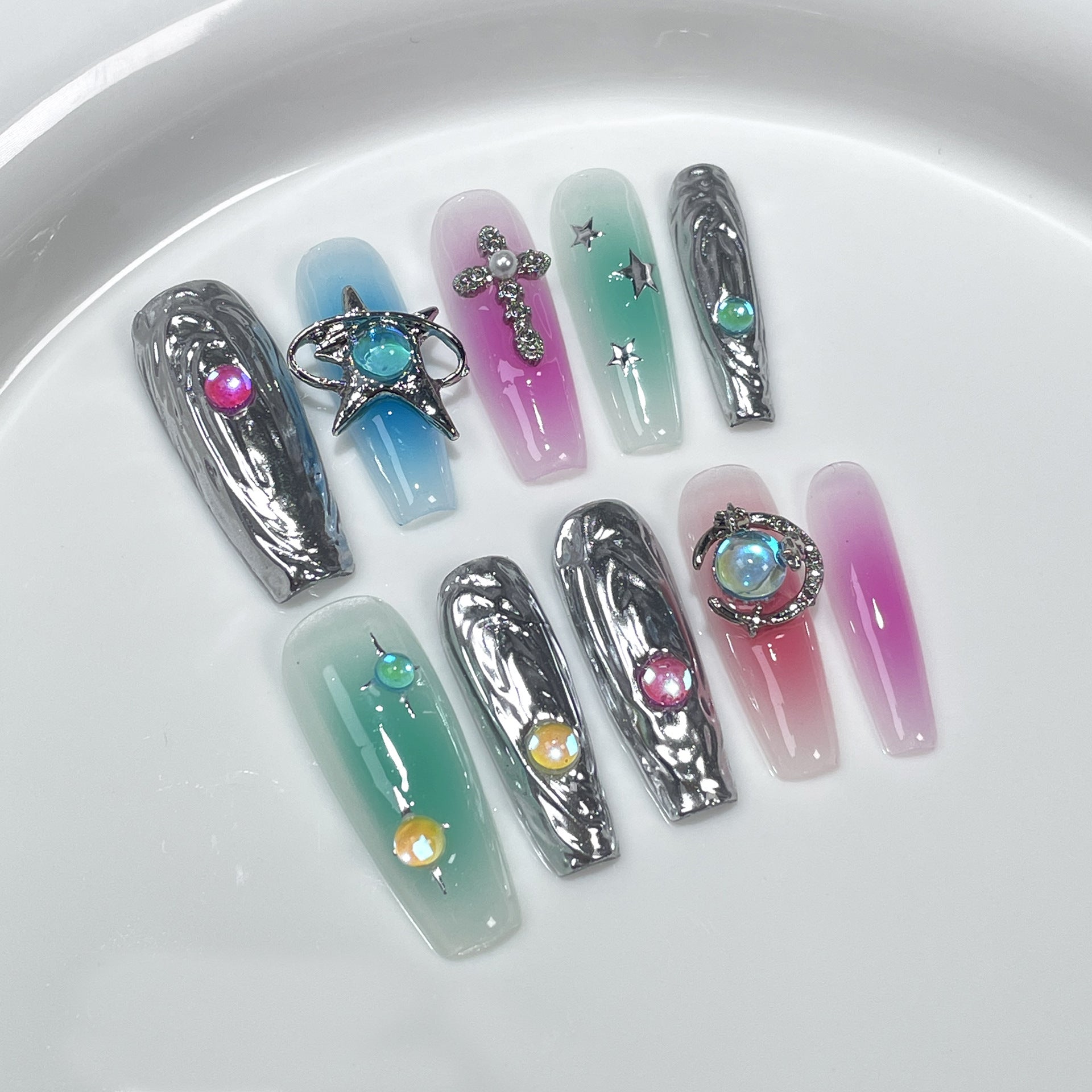 Sweet and cool babes dopamine color scheme handmade armor  style metal three-dimensional relief long nail patch｜365nails