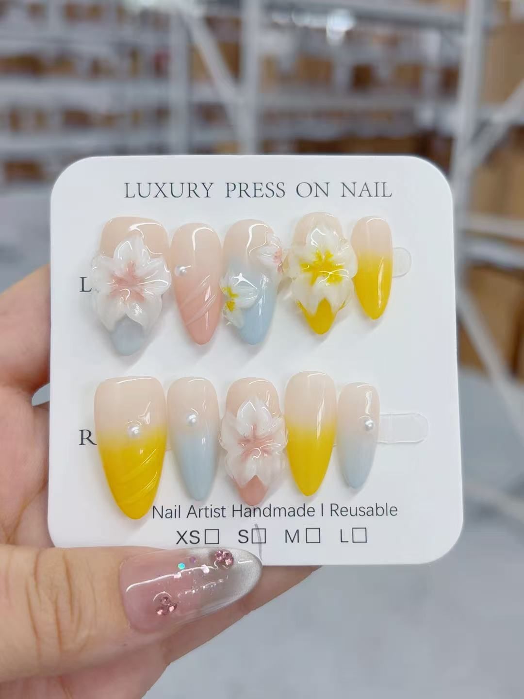 365nails - 粉彩夢境：彩虹花 — 杏仁形 手工製 立體雕刻 穿戴甲