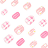 Fresh white daisy flower short square press-on nails