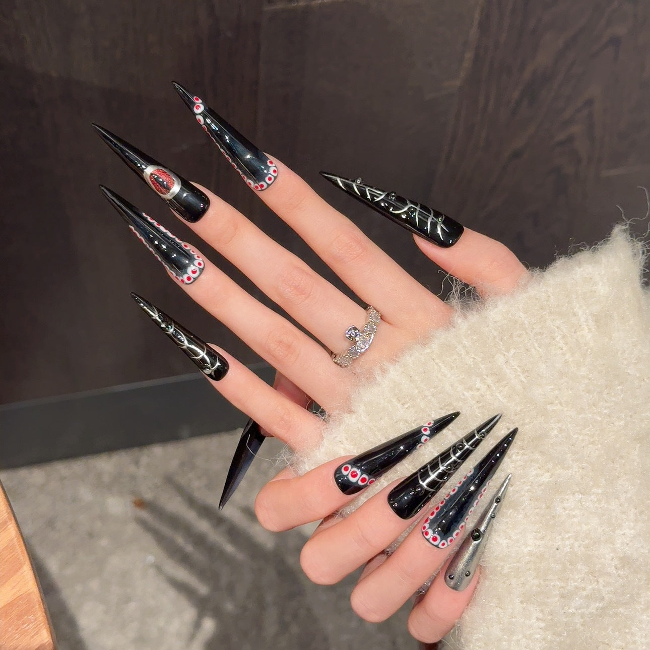 Uñas premium dulces y geniales con diseño de ángel de metal, ojo de diablo, con personalidad, punta extra larga y oscura | 365nails