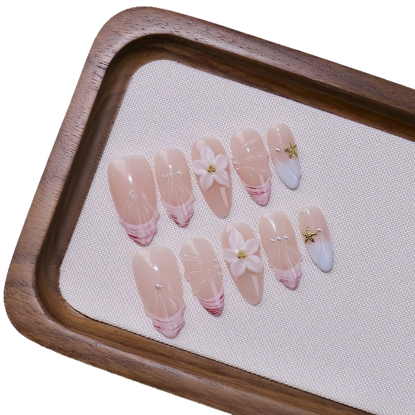 365nails-Jellyfish Dream: "3D Jellyfish Carving" – Long Almond Handmade Nails