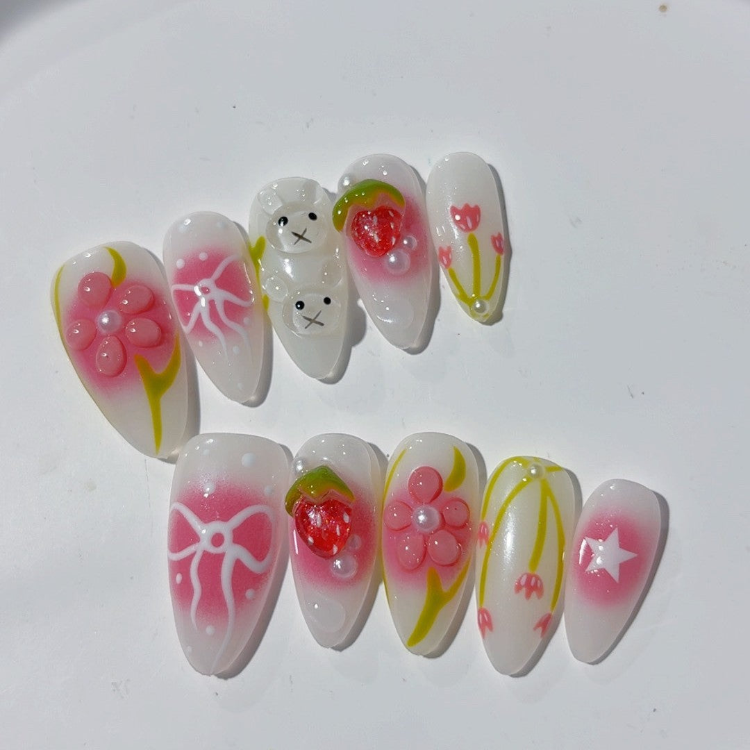 365nails: "Coelhinho e Morango de Primavera" – Unhas Postiças Artesanais Médias Amendoada de Frutas e Flores em Estilo Desenho Animado