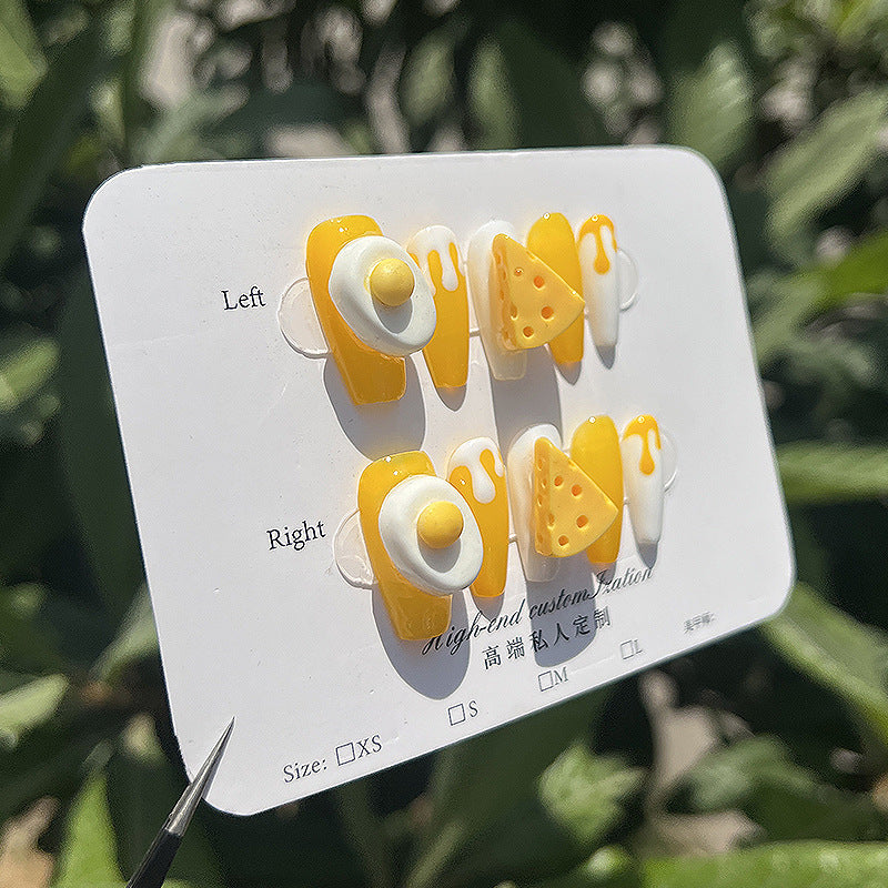 Dibujos animados tridimensionales de yema de huevo y queso, lindos parches de uñas medianas y largas, uñas postizas hechas a mano, uñas postizas al por mayor | 365nails