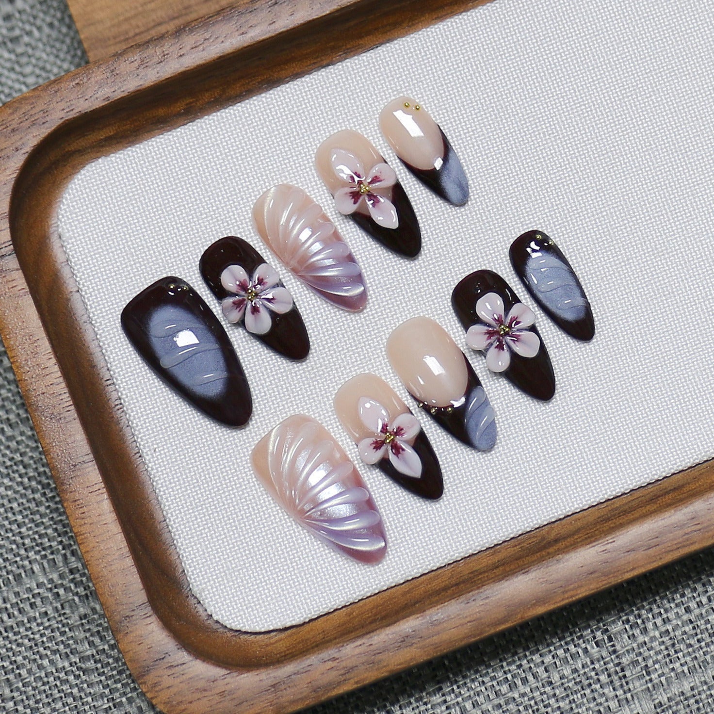 Noite de Flor de Ameixa: "Elegância da Ameixa à Meia-Noite" – Unhas Postiças de Amêndoa
