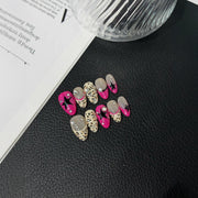 365nails : « Léopard rose » — ongles press-on forme amande faits main, imprimé léopard et strass