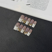 365nails：「黃金華麗」— 3D金色珠飾與大理石手工製短款方形穿戴甲