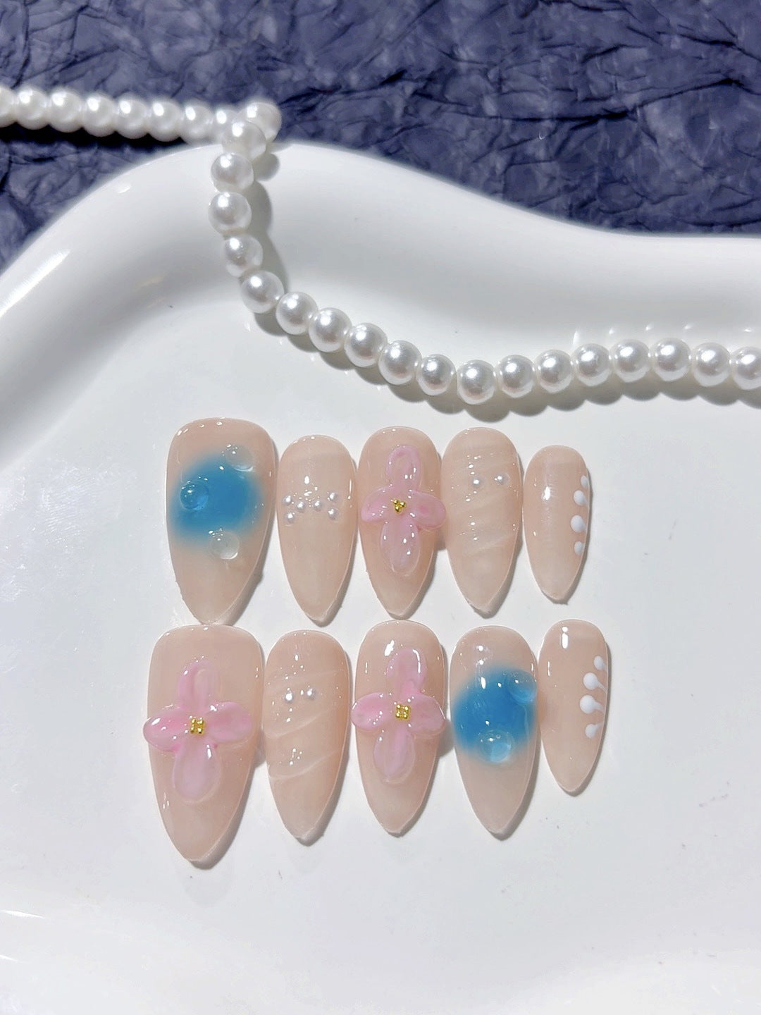 365nails-Lotus Whisper: "3D Ice Lotus" – Medium Almond Handmade Nails