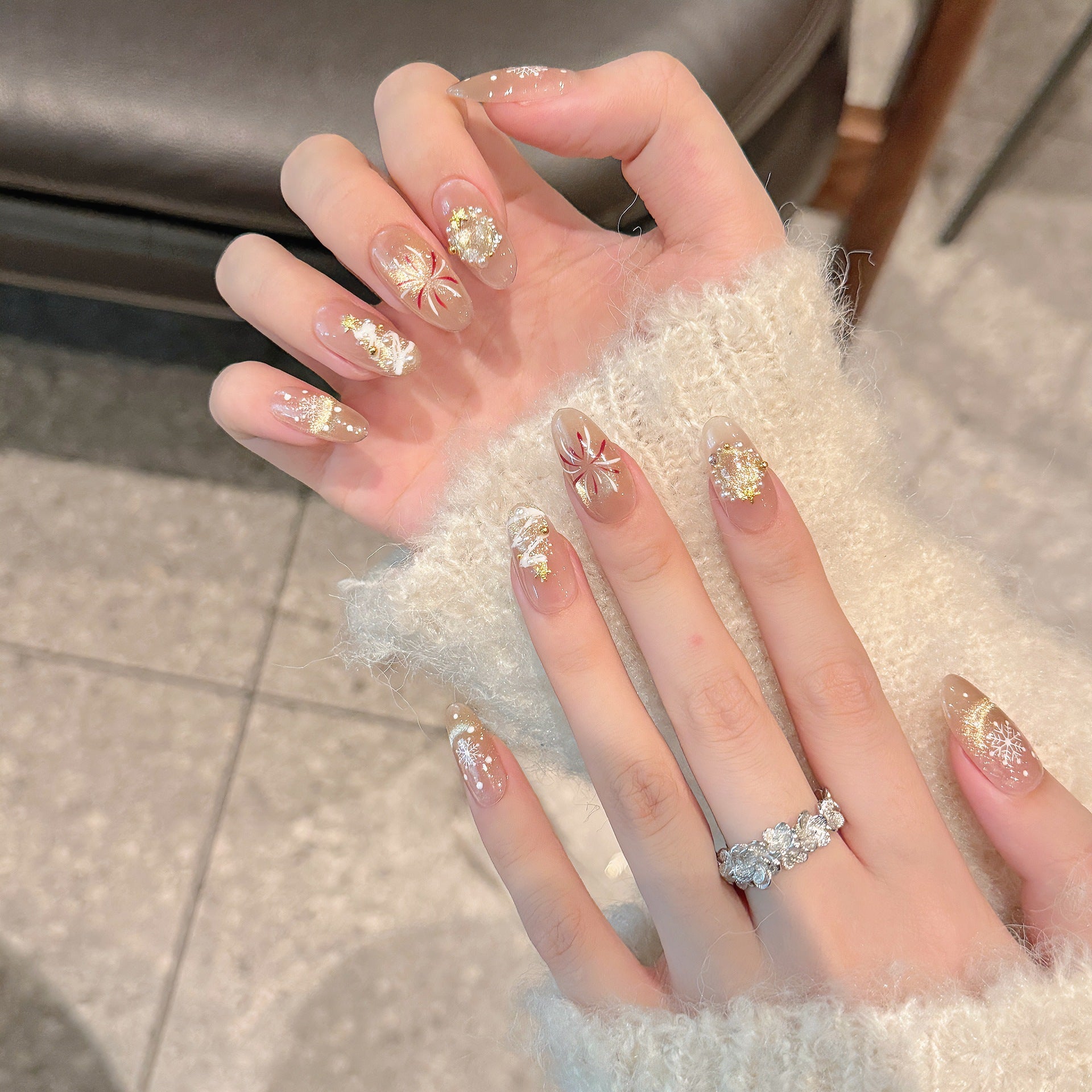 Christmas Firework Press‑On Nails – Medium Snowflake Glitter French Design