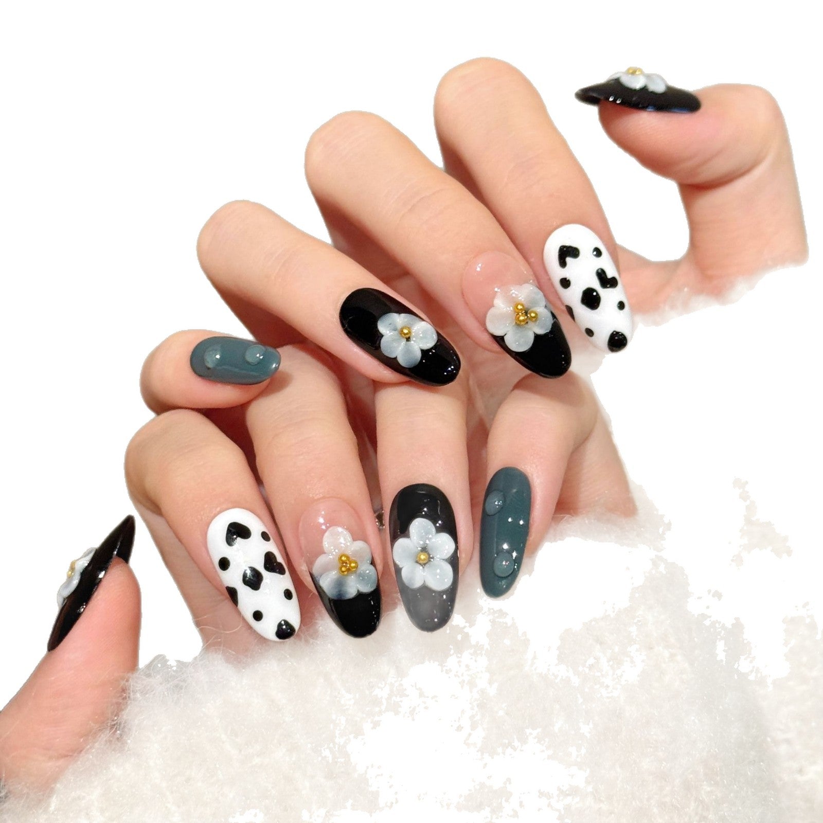 Black White Daisy Cute Modern Nails