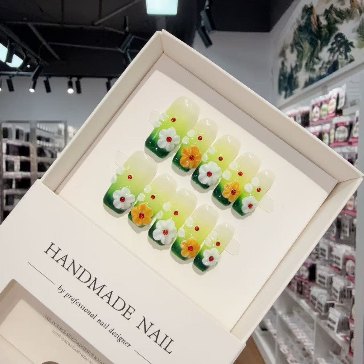 365nails: "Verdant Bloom" – 3D 입체 꽃 수제 아몬드형 프레스온 네일