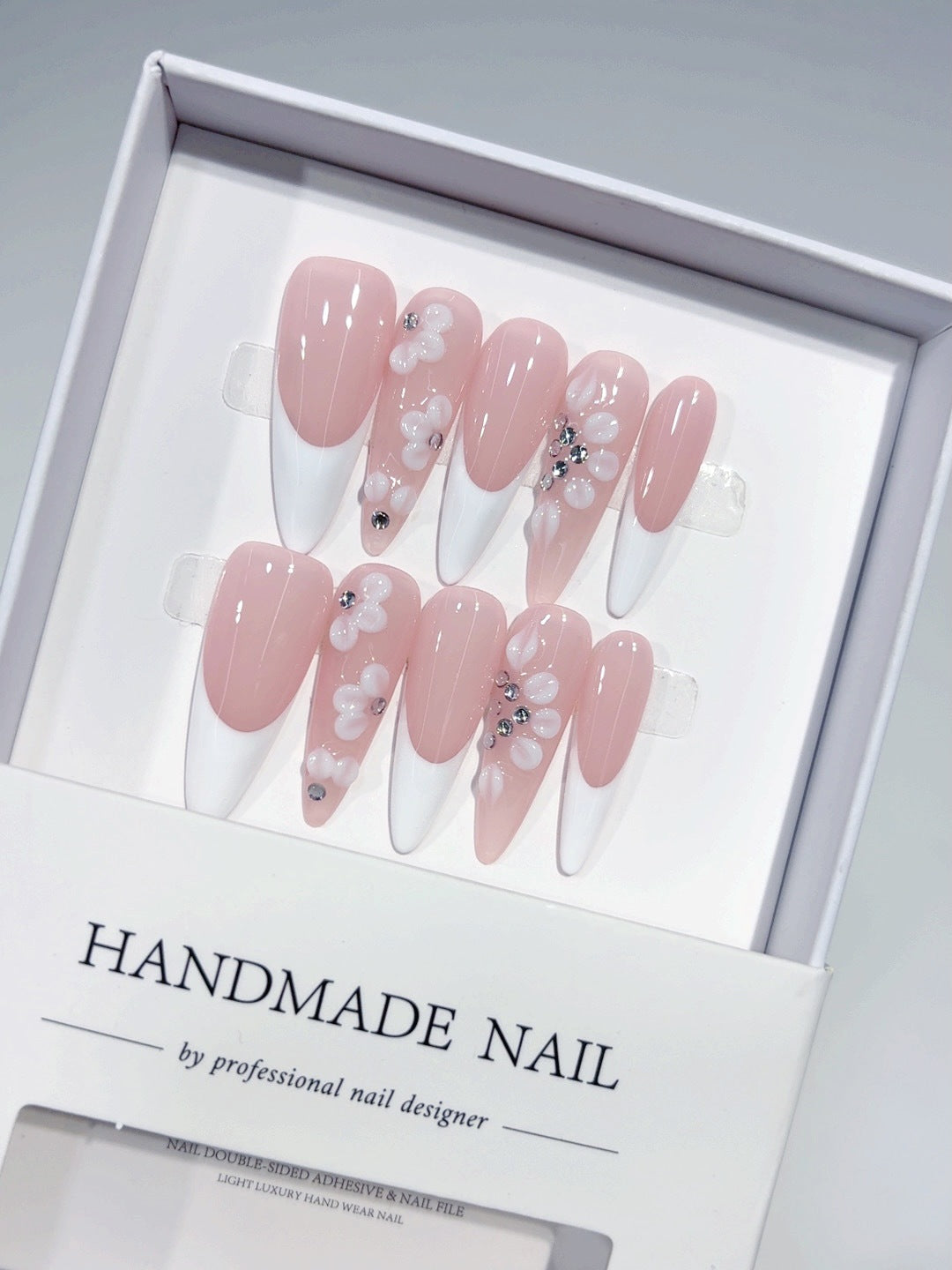 Petite Floral Francês: "Mini Flor" – Unhas Postiças Amêndoas