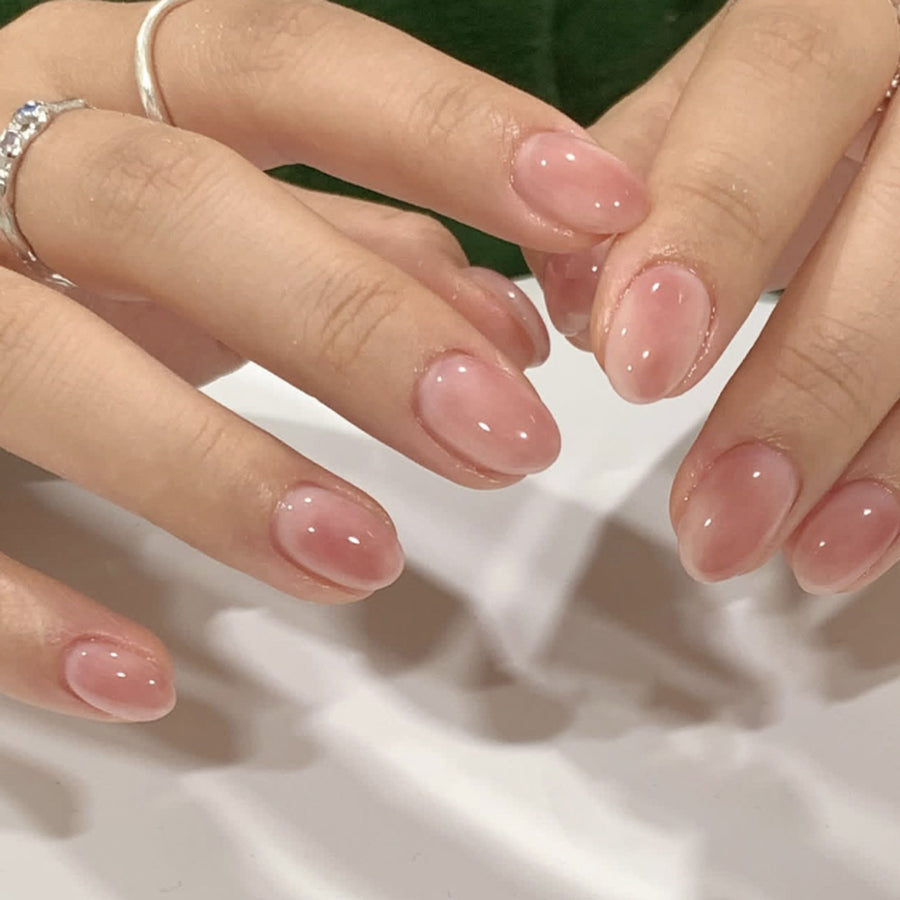 Ongles press-on naturels effet jelly rose doux