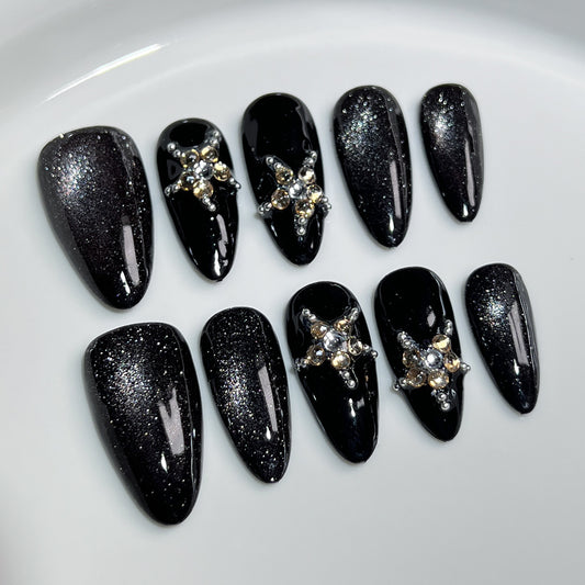 Handmade press on nails Autumn and Winter Sweet and Cool Spice Girl  Black Light Chasing Cat Star  Almond Nail｜365nails