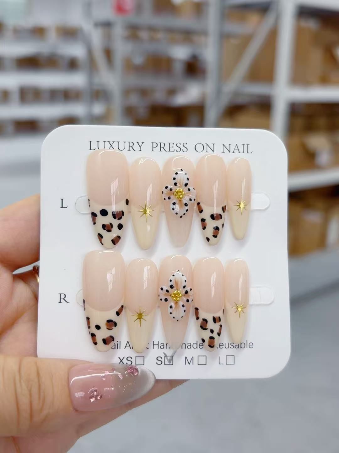 Sweet Leopard: "Leopard Blossom" – Medium Almond Nude & Leopard Print Handmade Press-On