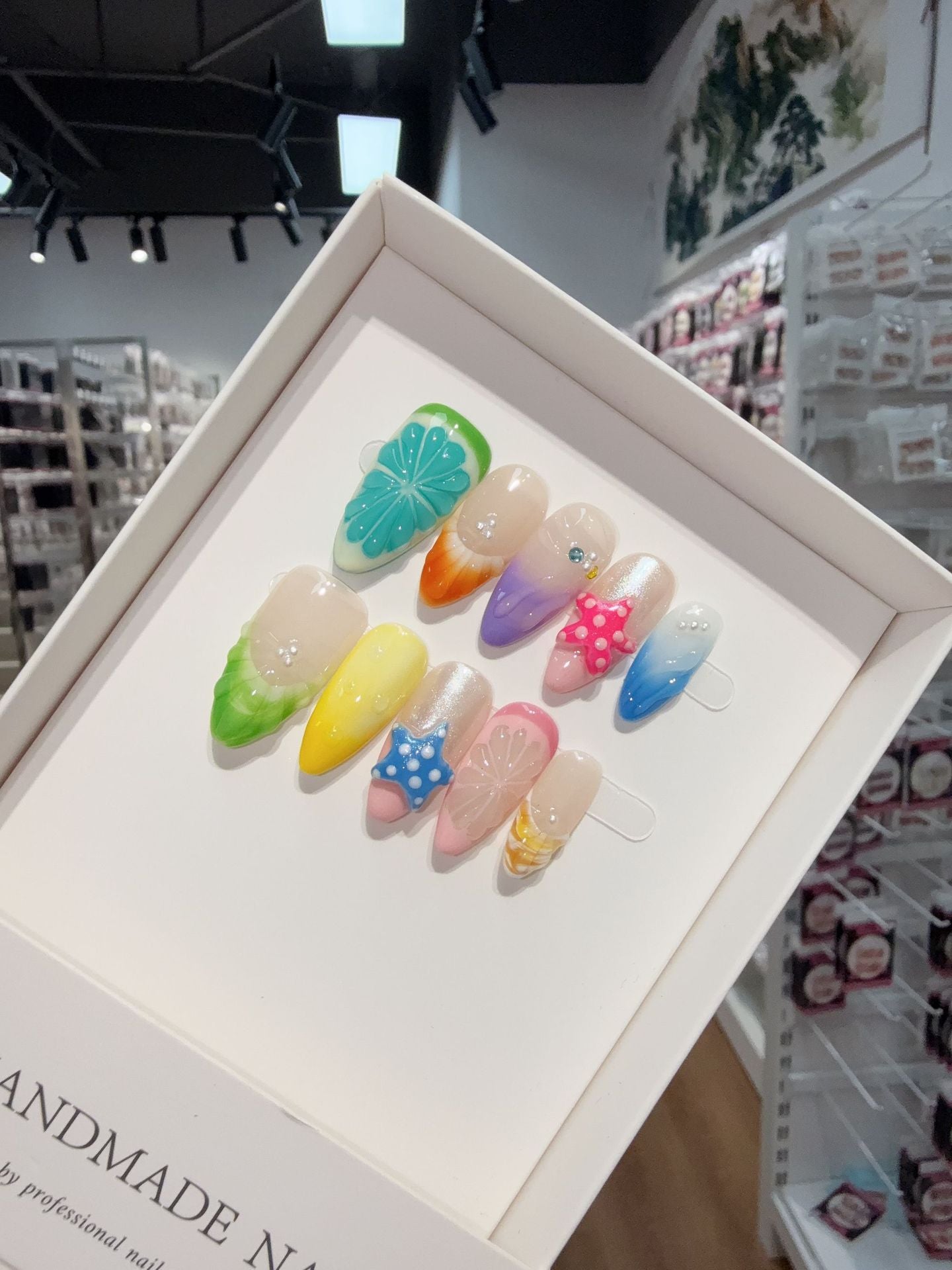 365nails: Sorbet fruité – ongles faits main forme amande, tranches 3D