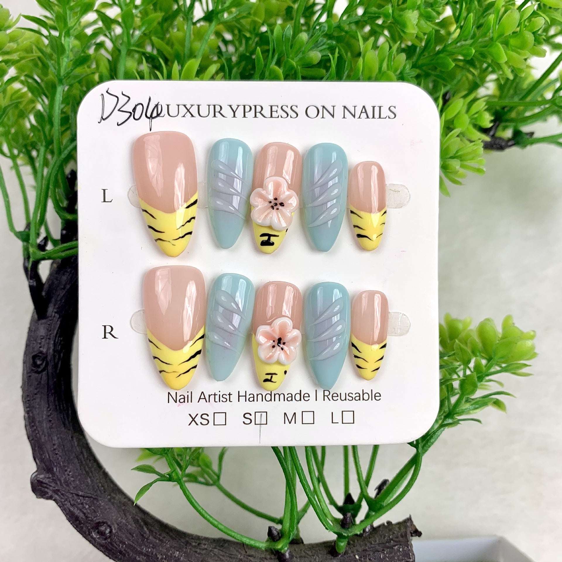 365nails-Whimsical Safari: "Tiger Bloom" – Medium Almond Handmade Nails